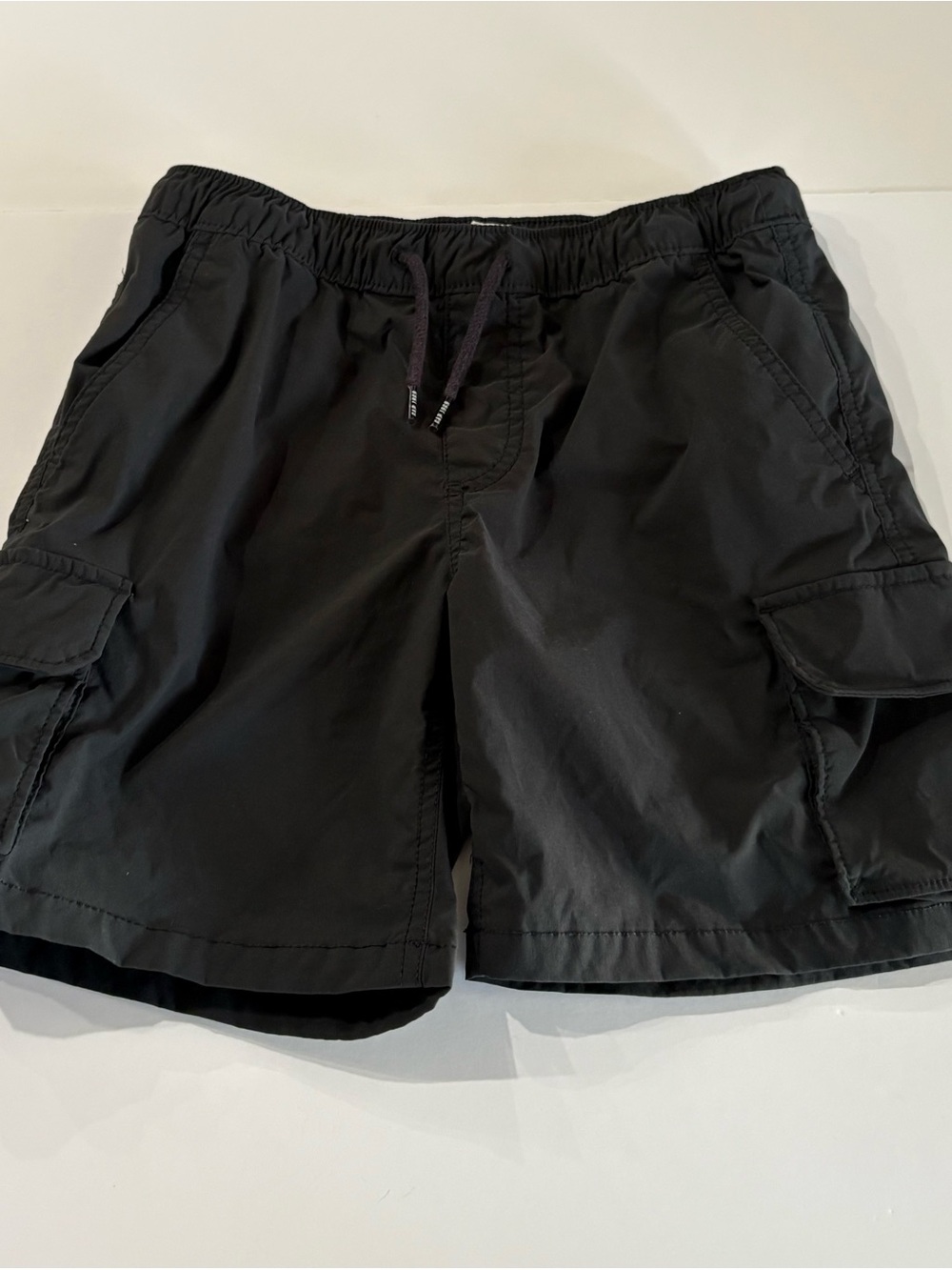 Kids GAP Boys Black Cargo Shorts with Drawstring Waist size Large /10